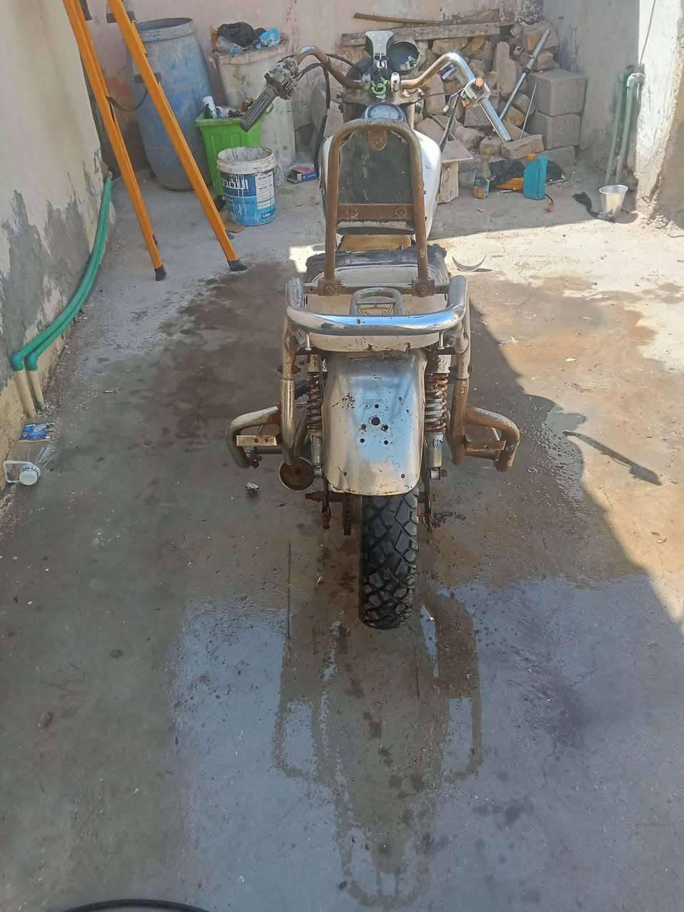 دراجة متروكه مو شغاله كلك سعر 125بيه مجال***********
