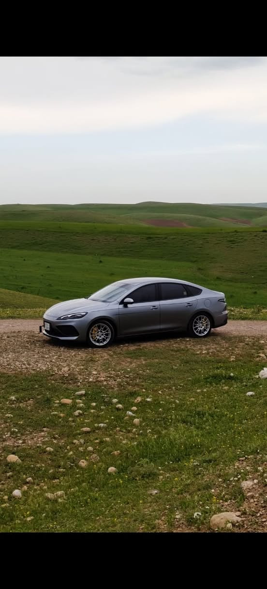 Byd seal05
2025

رقم اربيل  باسمي
لون نفطي المميز 
دواخل ابيض 
ويل كروم وتايرات جديد حجم ١٨
فجوج رياضي 
بطارية 55 km 
بيها كتاب تضليل 80%
بدون ملاحضات 
الشراي يخابرني 
رقم الهاتف : ***********
