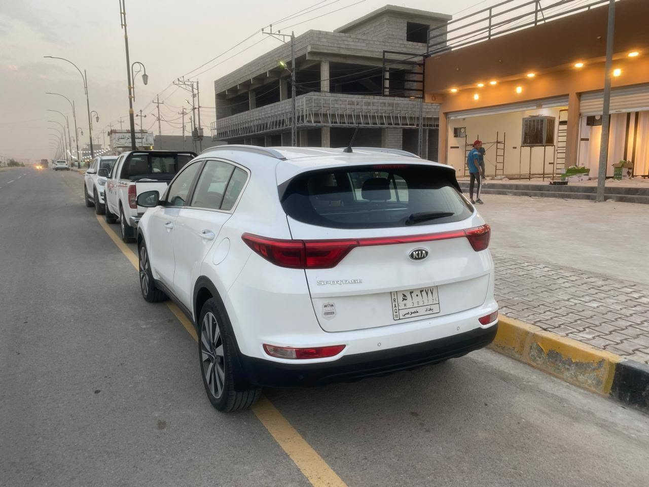 كيا سبورتج موديل ٢٠١٩ 
رقم بغداد باسمي مشروع وطني احولك من الموصل

سيارة اخذتها زيرو ومشيتها ١٥٠ الف كيلو

مكفول من كل النواحي بدون ضرر بدون صبغ

تبريد +محرك +كير+تحويل شرط

سيارة نظيفه ومثل الصور واحلئ
موصل حي المزارع 
سعرها ١٧٧ قفل
***********
