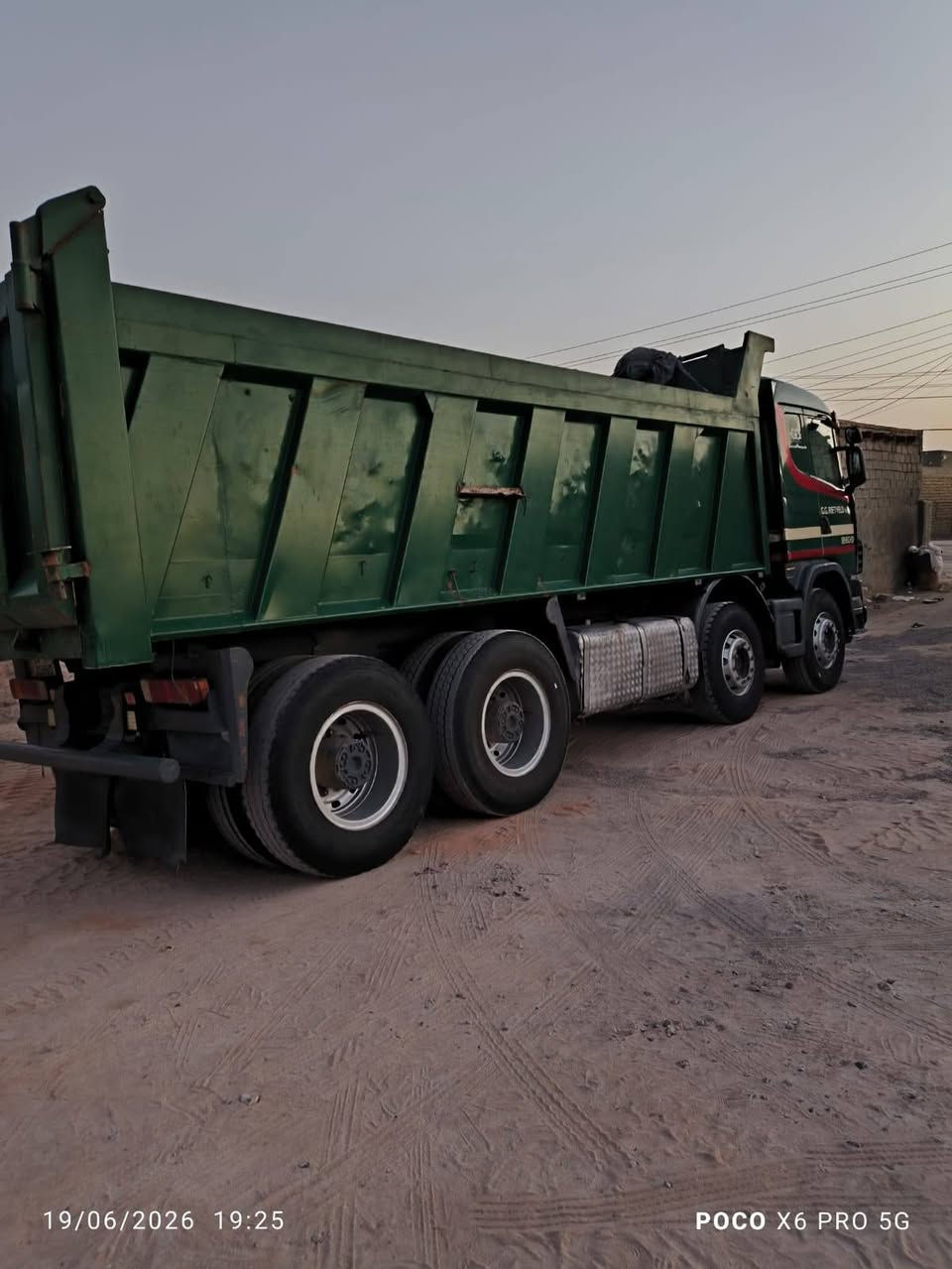 السلام عليكم للبيع سكانيا بومه 2002 اصل عقرب قلاب السياره جاهزه على 24 حبايه مكينه حاويه مجموعه 19 26 رقم بصره انجليزي باسمي العنوان نجف ناحيه الحريه للاستفسار اتصل على هذا الرقم ***********
