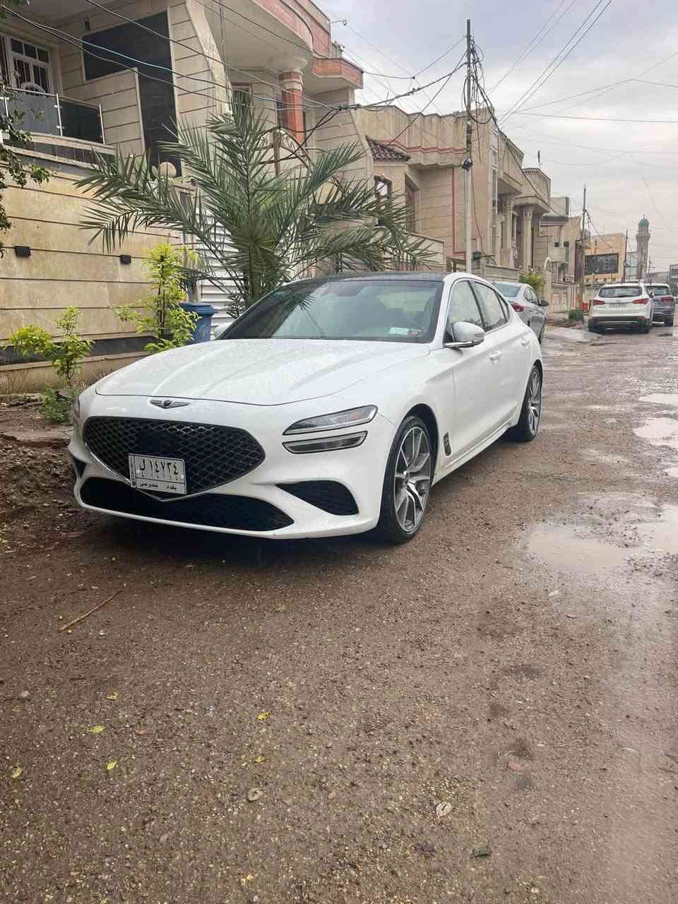 السلام عليكم من رحصت الادمن 
جنسز موديل ٢٠٢٢ برستيج 
رقم بغداد 
محرك ٤ سلندر تيربو
فول مواصفات 
بصمه حساسات امامي خلفي 
كامره خلفي
رادار جانبي وامامي وخلفي
توقف ذاتي 
قياده ذاتيه 
اوتو هولد 
كشنات جلد كهرباء تدفئه 
وتدفئه ستيرن 
مري ترحيب 
بانوراما 
وضعيات قياده متعدده
كشن خزن وبعد هوايه مواصغات ماتذكر 
السعر 200 وبيها مجال مكانها بغداد 

***********
