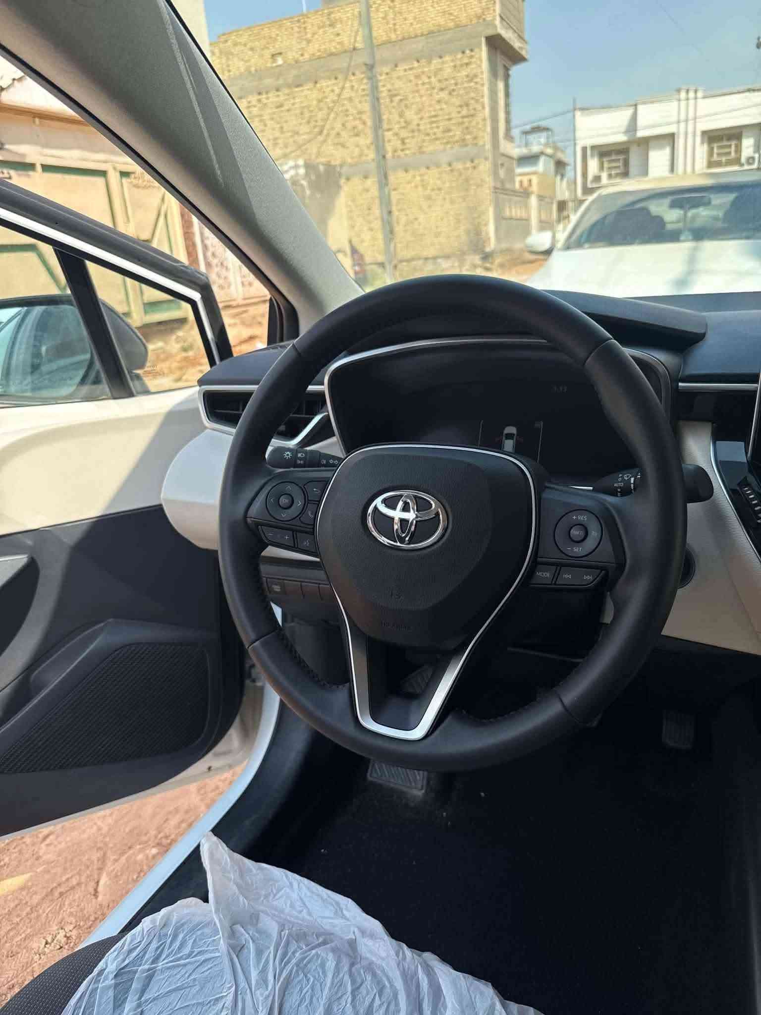 كورلا • محرك ١٨٠٠ • موديل ٢٥