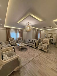 شقة للبيع في افرستي عمارة C19 طابق 6 مساحة 260 واجهة جنوب شرق غرب  ارق...