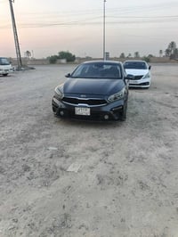 السعر ٩٣ اخوان السلام عليكم اخوان عندي فورتي ١٩ للبيع رقم بغداد شرط ال...