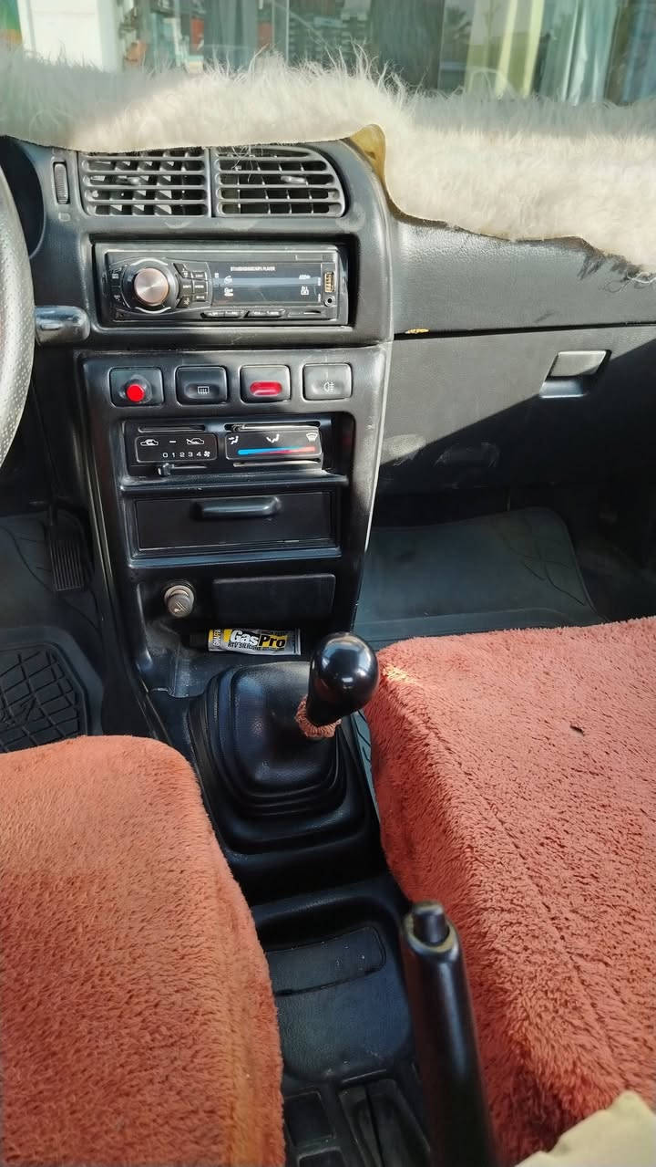 نيسان سني ١٩٩١ للبيع فقط رقم صلاح الدين سنويه ساقطه من ٢٠١٩ يعني مو مشروع وطني ، كير عادي. محرك ١٦ لا تنقيص ولا تبخير وشرط التحويل سياره حلوه مال جناي السعر ٣٢ وبي مجال حيل قليل . شراي خابر ***********
