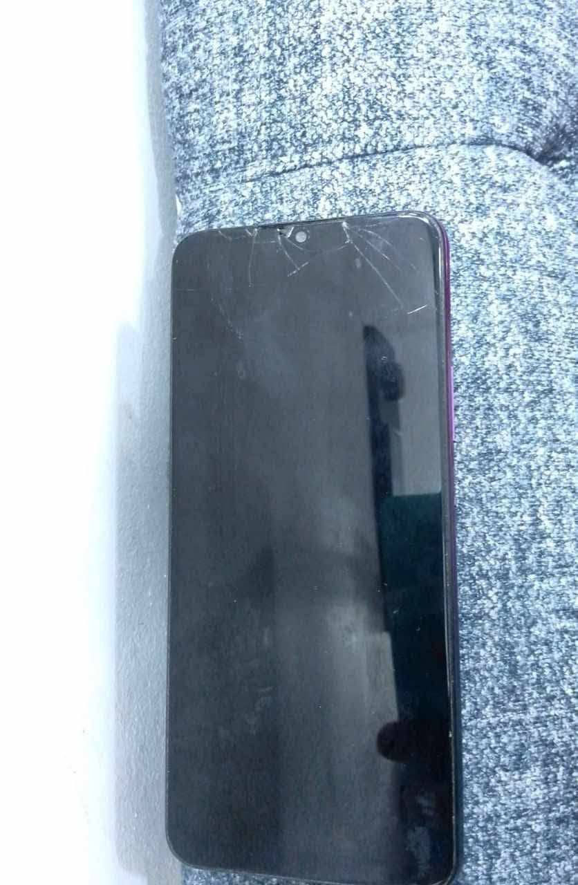 للبيع جهاز كلش نضيف مامفتوح شوفت عينك تجي تفحص وتروح السع,95وبي مجال انتصال ***********
