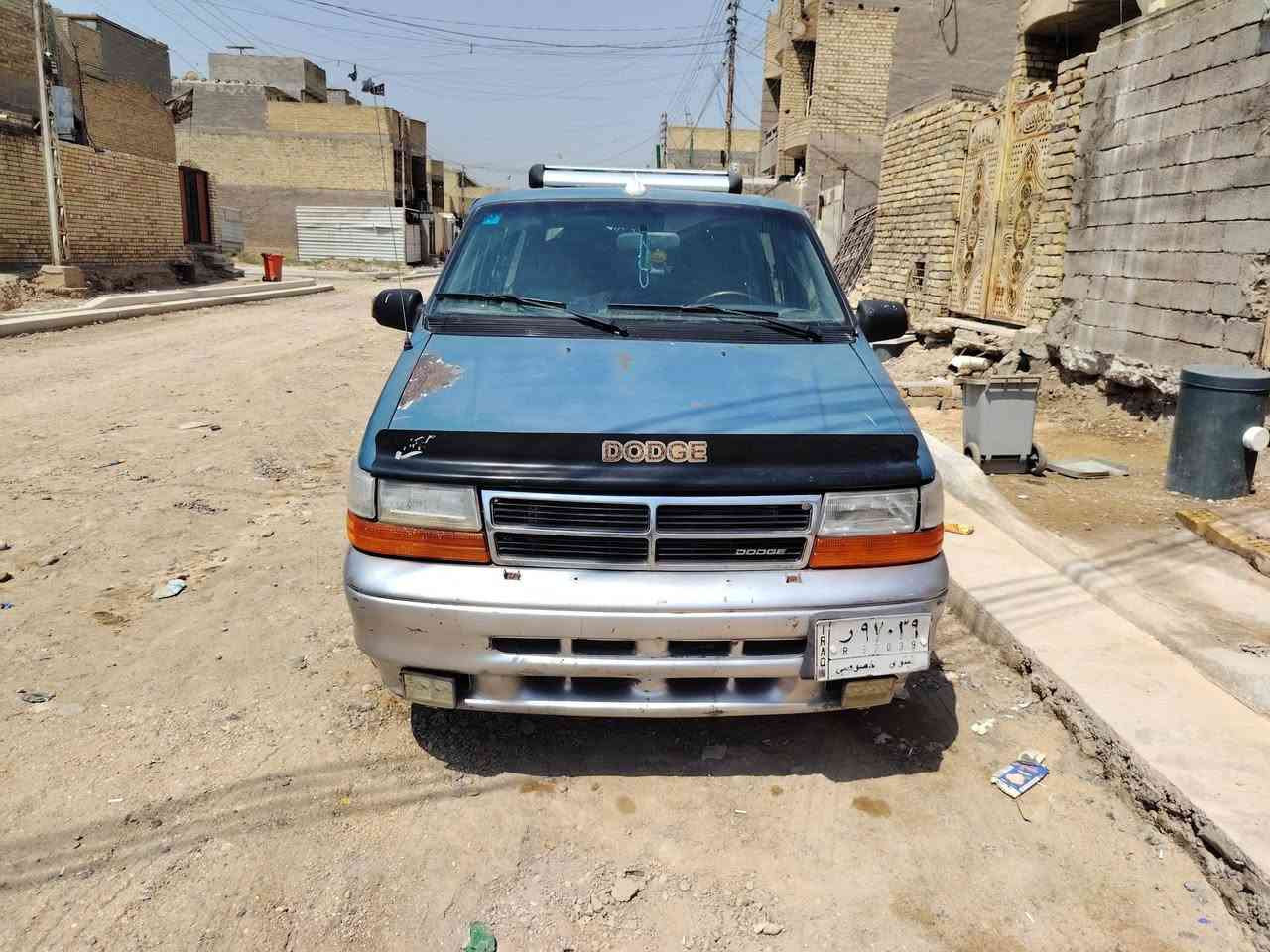 دوج كلاسيك موديل ٩٤ سياحي سيارة بلادية ٧راكب رقم نينوى صاحبة بغداد سنوية لل ٢٧ العنوان بغداد حي البتول ***********السعر٣٢
