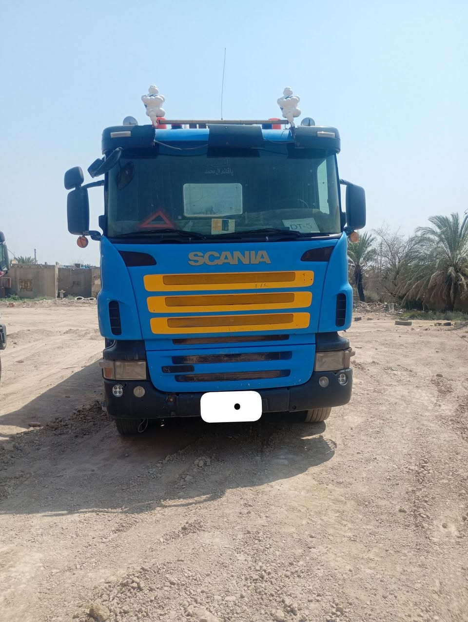سكانيه عكرب  مديل 2007ميكنه6حجم 420تخم تاير بيها زوجين نص عمر بدي مكفول كير 900 3×3رقم الهاتف ***********
