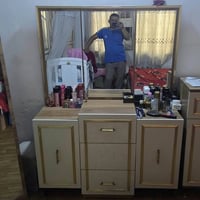 غرفه تركيه مكونه من 8 قطع نضيفه ومابيها اي اضرار  ب 800 وبيها مجال وهذ...