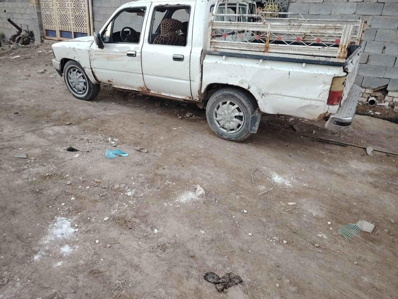بيكم تيوتا ٩٢ رقم أصفر واسط مميز  464السعر ٢٥ وبيها مجال العنوان الناصريه قضاء الفجر
 يريد تفاصيل أكثر يتصل على الرقم ***********
او يرأسل على الصفحه
