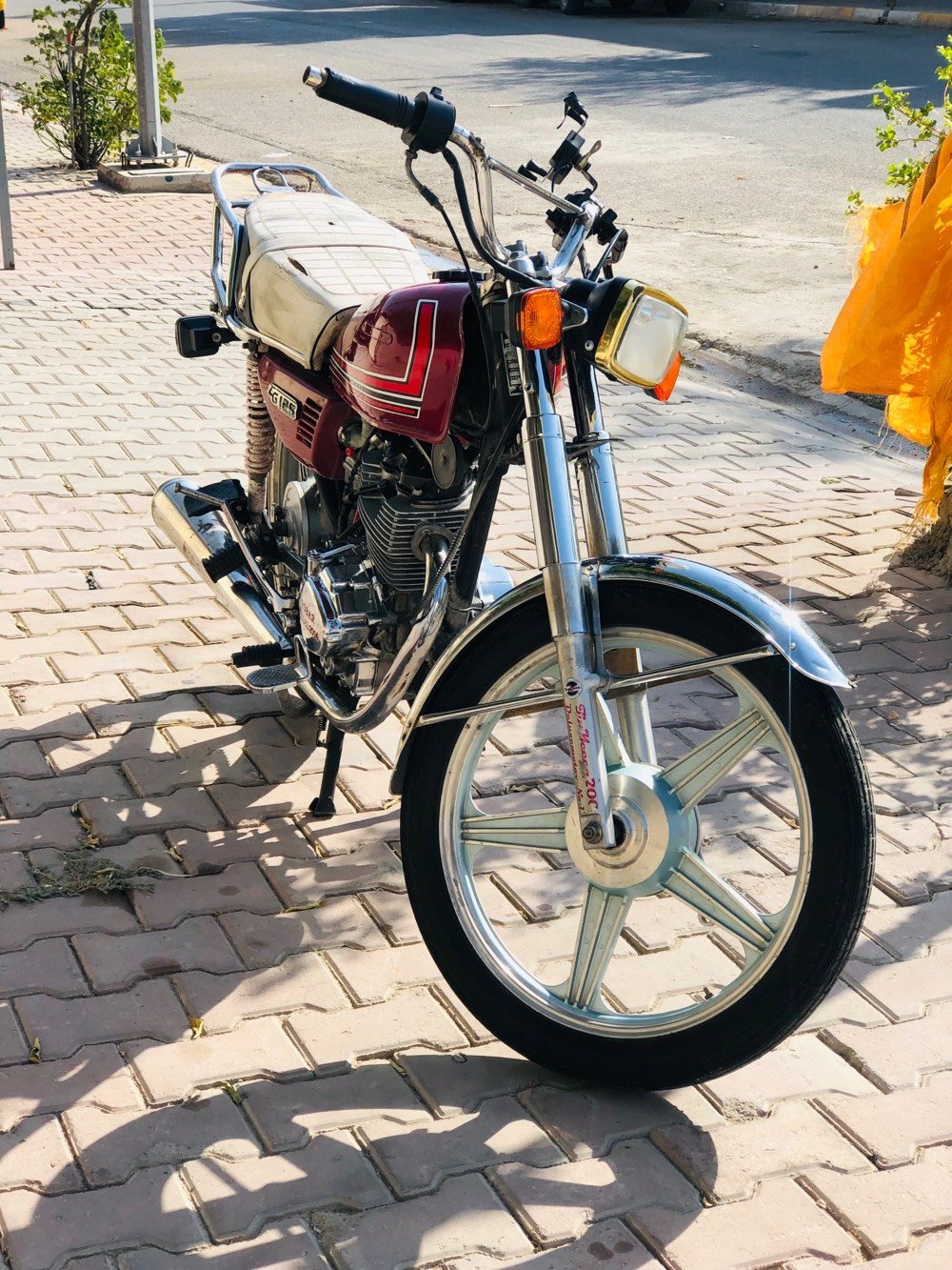 🏍️ دراجة روبر للبيع (بحالة ممتازة) 🏍️

المواصفات والتفاصيل:

 المحرك: 150cc نظيف جداً وصافي.

 الجير: 5 كير.

 الشروط: بشرط (لا صرف دهن ولا بخار).

 الكهربائيات: شغال كاملاً وبدون أي نقص.

 النظافة: مثل ما موضح بالصور، الدراجة جاهزة للشد والاستخدام اليومي وما تحتاج أي مصاريف.

📌 السعر: (300وبي مجال بسيط)

📌 المكان: (كركوك / حي العسكري)

📌 للتواصل والاستفسار: خاص او ع الرقم ***********