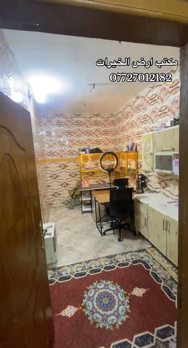 مشتمل #للايجار
المساحة 40م

يحتوي على استقبال وخدمات ومطبخ
والطابق الثاني غرفتين نوم
📍العنوان : الشعب خلف النادي العربي

الايجار :400 الف غير قابل للتفاوض

مكتب ارض الخيرات
***********
