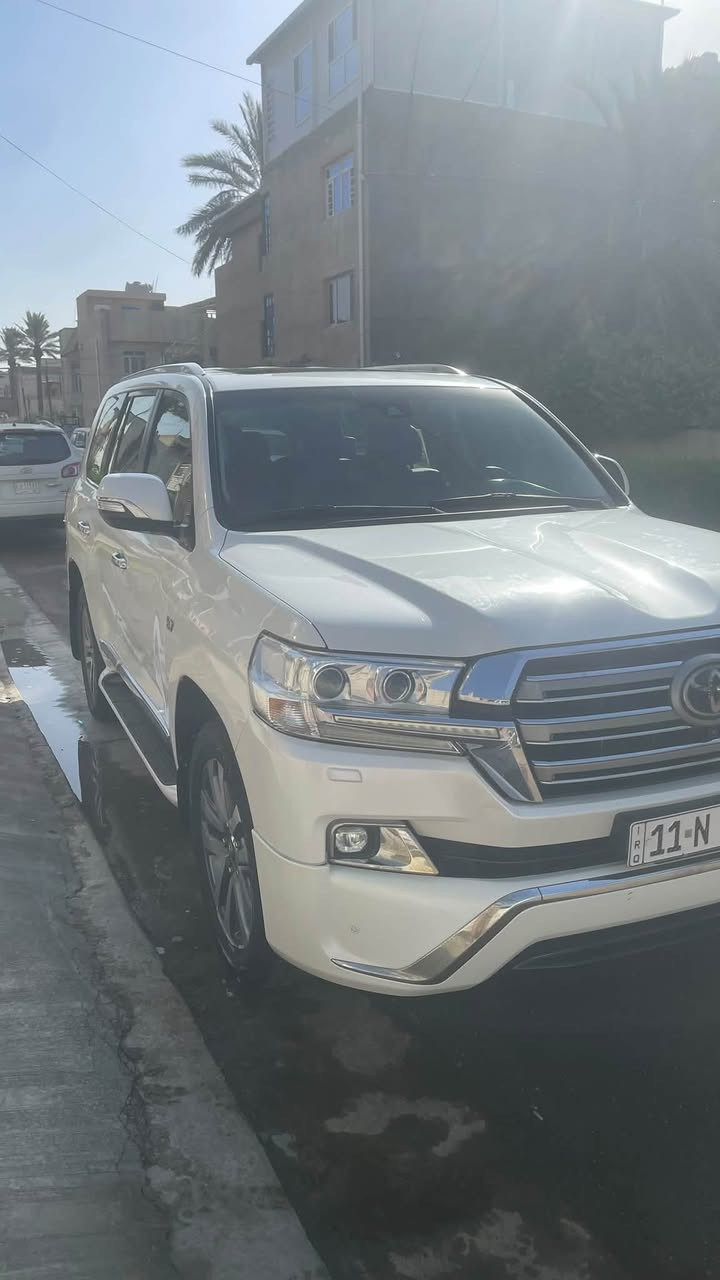 السلام عليكم لاندكروز خليجي VX.S فئة لكزز اعلئ فئة موديل 2017 فول الفول مكينه 5.7 V8 سلندر ماشية 107 كم 
للاستفسار : ***********

بغداد : شارع فلسطين 

ترهم مراوس مع لاندكروز احدث فقط

