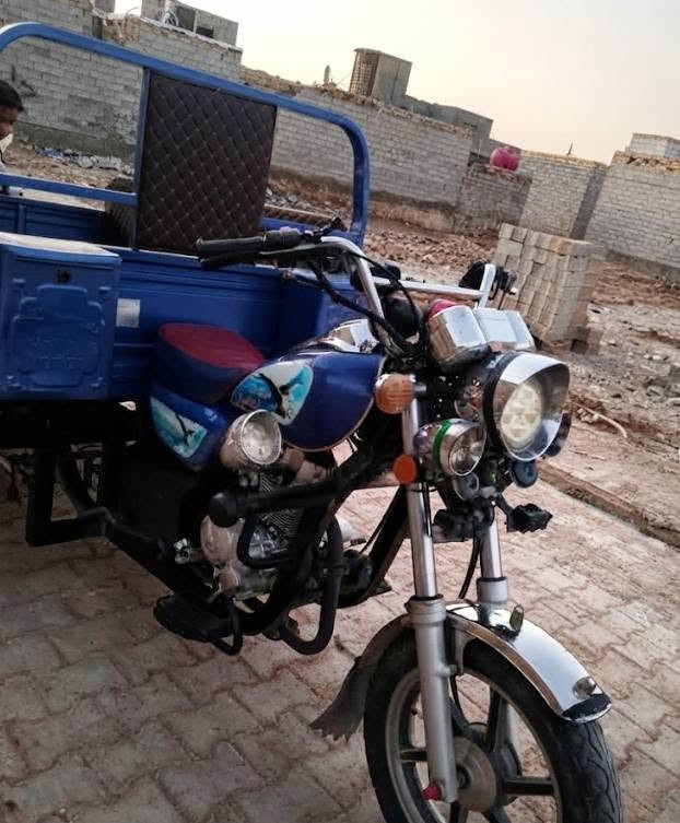 السلام عليكم 

ستوتة صقر موديل 23 طالعه ب24 اوراق مكاتبة نبيل جرد 

السعر 1900 قفل 

رقم الهاتف ***********

العنوان الديوانيه
