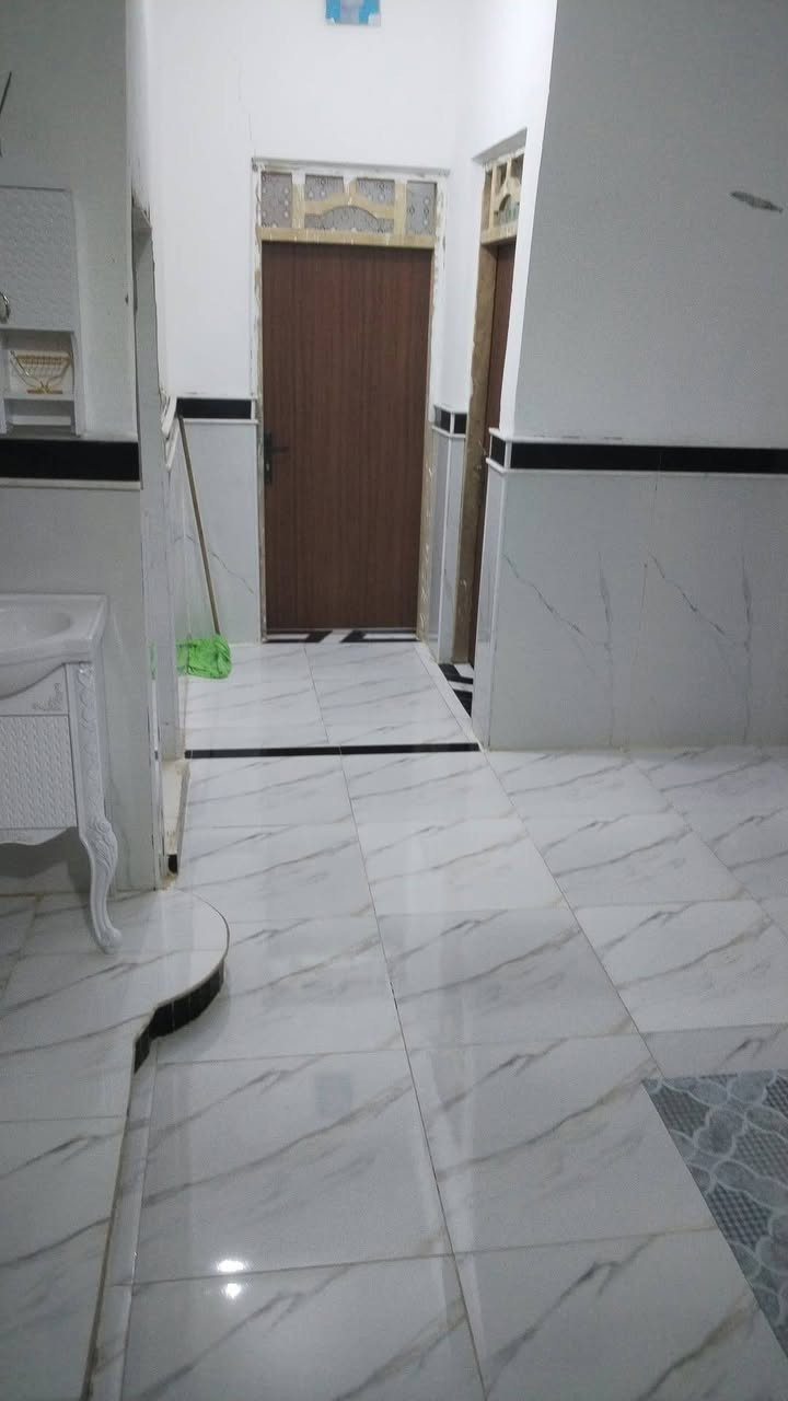 سلام عليكم بيت البيع  منطقت ابو شطيب الخمسميات الجمعيه التعاونيه سند 25 المساحه 165   رقم ***********
