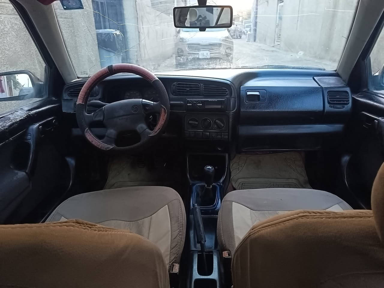 السلام عليكم
كولف  فنتو 1993محرك 2000  محرك  تبريد شغال تخم تاير جوه  رقم  بغداد تحويل مباشرة  كهربائيات وضع شركه كلشي    السعر ٢٨وبيها مجال 
مكان السياره بغداد الزعفرانيه***********
