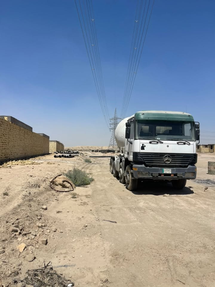 اكتروز ٢٠٠٠اصل ومان٢٠٠٨عدد٢ينباع كل واحد وكلهم سوه***********
