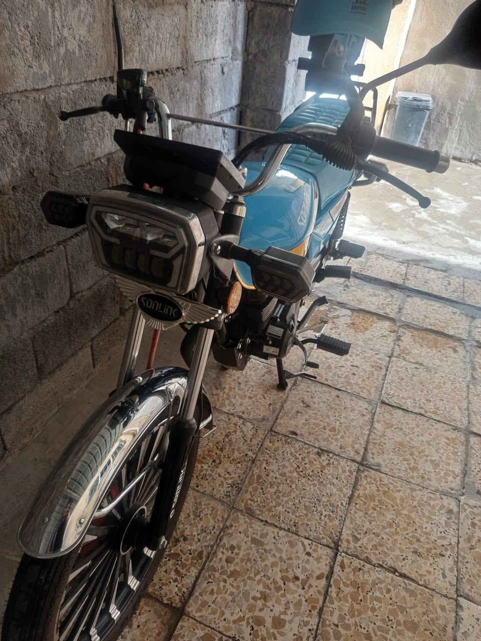 سلام عليكم عندي درجه لبيع اخت جديدة سعره مليونين و250 بيها مجال ومكاني بغداد هذا رقمي ***********
