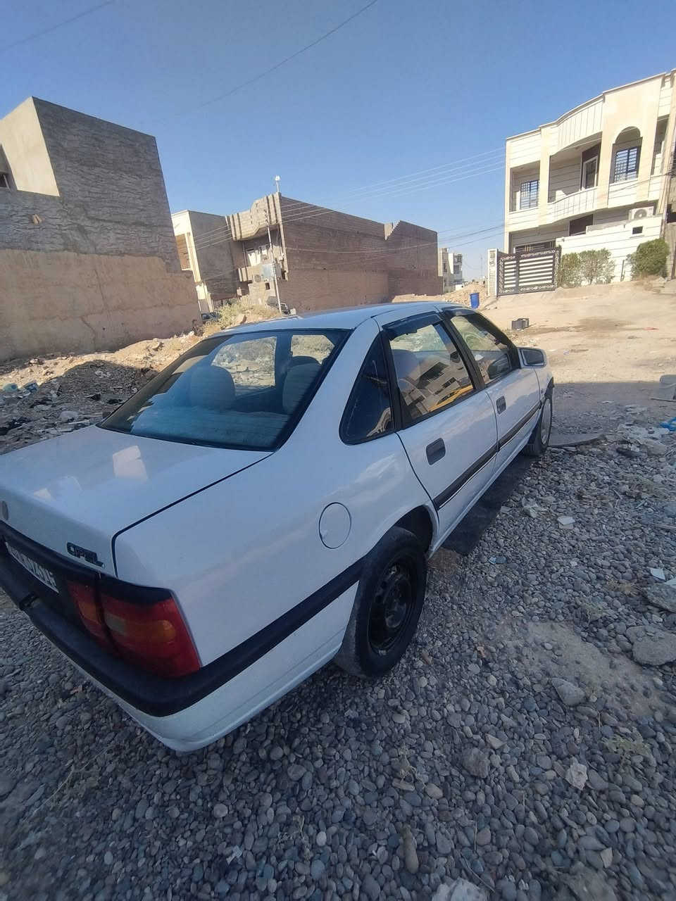 اوبل فكتره حجم 16 كير محرك شرط سياره بدون صبق بس لهلالات مصبوقات
دخلها حلو صاج سنويه 2031 الهزه بعدها ما منتهيه شرط تحويل 
مكان تكريت حي الديوم  السعر 37 وبيها مجال ***********
//***********
