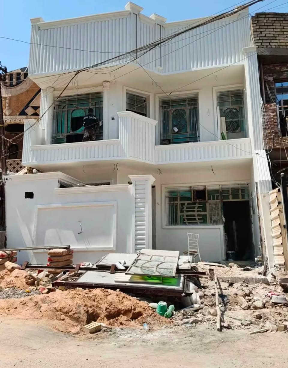 📋 تفاصيل العمل:

 📍 الموقع: الدوره_شارع_60
 👷‍♂️ التنفيذ والإشراف: ديكورات قيس آل عدنان

 ✨ المميزات: دقة متناهية في التفاصيل، لمسات فنية راقية، وتصاميم حديثة وكلاسيكية تليق بمقام منازلكم الرفيعة. 

 للاستفسار والحجز يرجى مراسلة الصفحة أو الاتصال على:
📞 ***********
