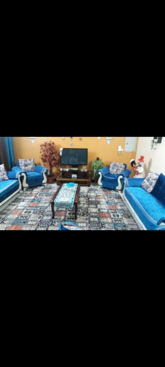 كاربت كلش جديد قياس ٣×٤ اخذتة العام من النساجون امانة الله صار سعرة ب٢٦٥ الف ومستعملتة غير شهرين وحولنة بغير بيت ومرهم عل صالة لان جبير وهسة سعرة اريدة ب٧٥ فقل واي استفسار هذا رقمي بيه وتساب *********** مكاني شارع فلسطين
