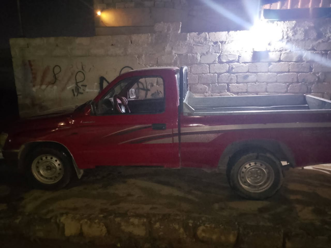 بيكب  2001 فلاحي صبغ جماليه بدون   دواخل رقم بغداد انكليزي سياره باسمي تحويل مباشر محرك كير اكسل شرط مكان الموصل الايمن***********السعر85 بي مجال
