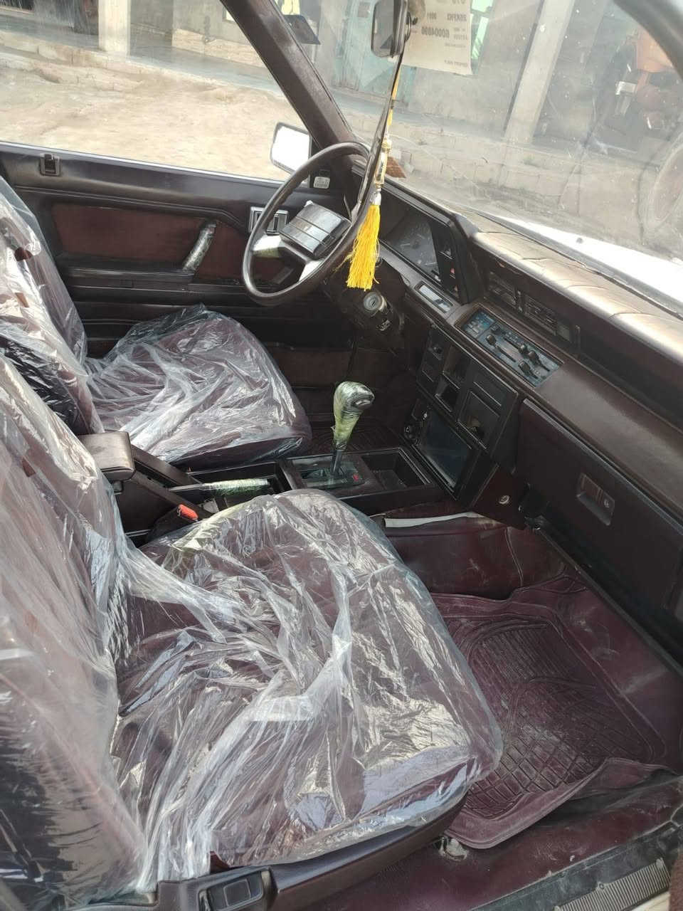 سلام عليكم سوبر موديل 1984 سياره كفاله من ضربه وصبغ  واصوليات وكصه 
حداده 70
تبريد كمبريسر فقط مكينه كفاله كير كفاله
تخم تواير جديد 
شرط تحويل ثاني يوم 
رقم جديد سنويه 2029
العنوان البصره الزبير ما متواجد ع نت فقط رقم هاتف 
***********
سعر 60 وبيه مجال حك جيه
