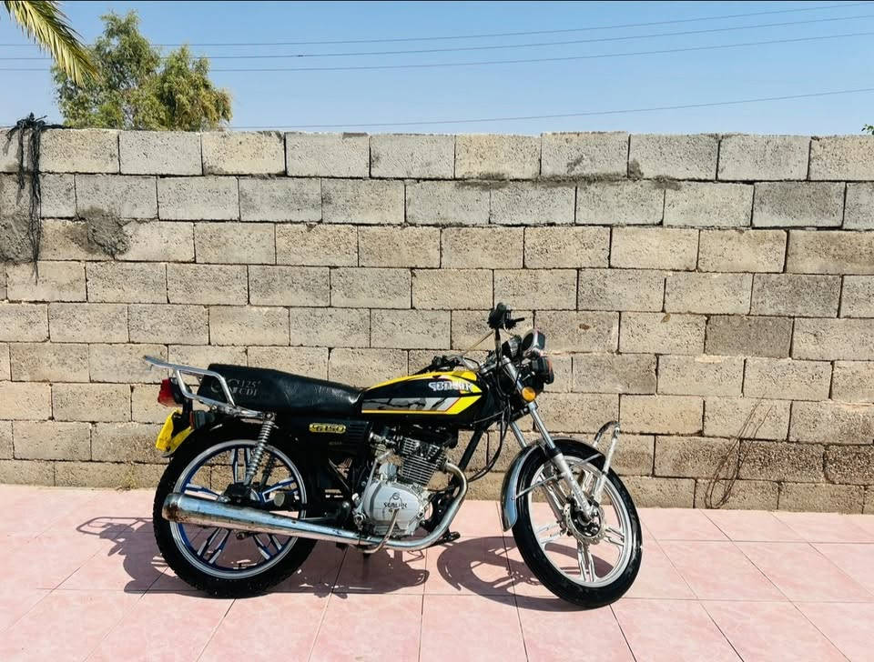 سيفان موديل ٢٢ فول نظافه ونشاط ومعدل كهربائيات كلها شغاله سلف شغال مابي اي نقص رايده ب٤٥٠ وبي مجال 
التواصل ع رقم *********** وبي واتساب

