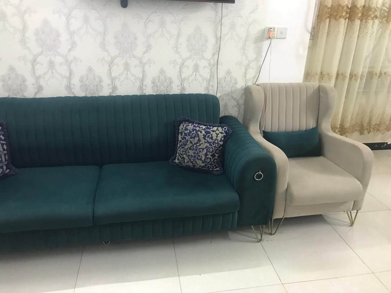 طقم ١٠ مقاعد • بغداد المحموديه • مستعمل ٤ أشهر