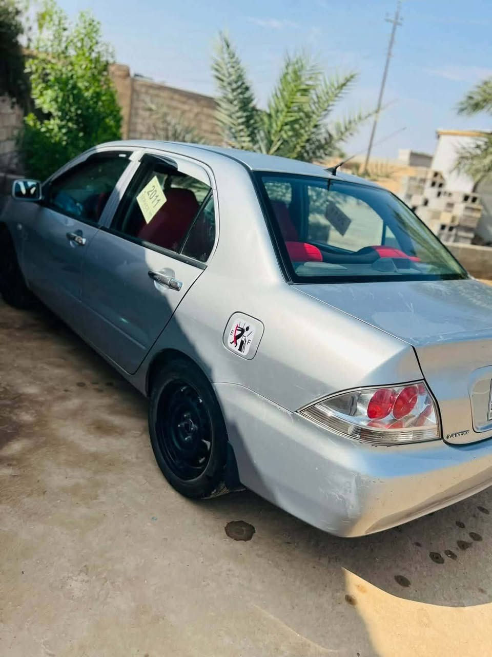 لانسر ٢٠١١ رقم بغداد بسمي بلادي بدون صبغ السعر ٧٥ وبيه مجال مكلف بنشر لأحد يراسلني خابر صاحبه ***********
