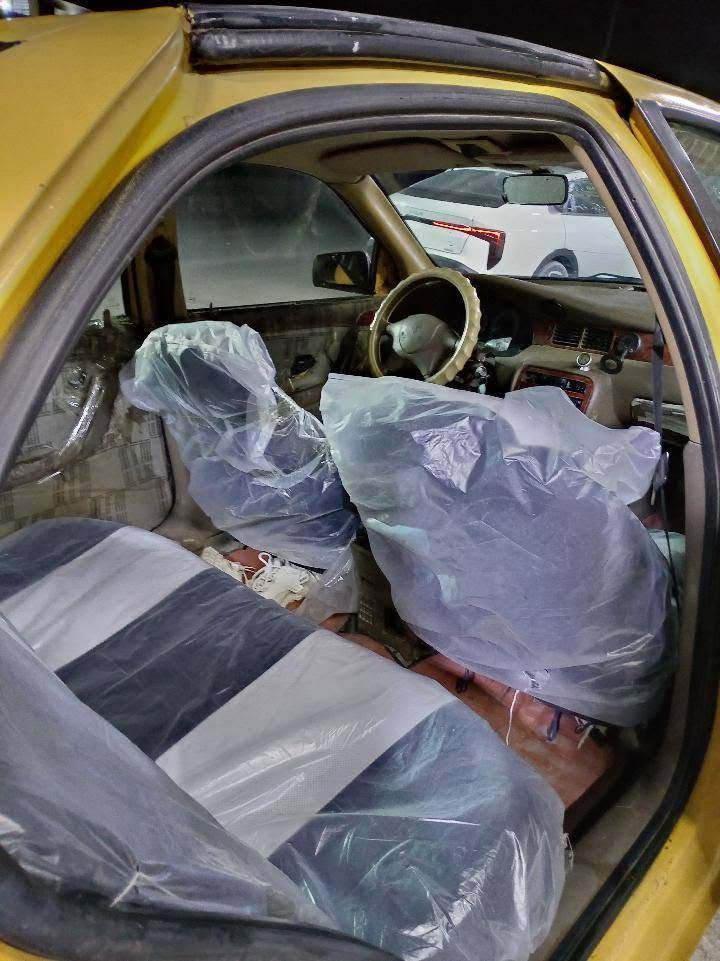 سمند ٢٠١٠ للبيع مكينة مكفولا كير
تبريد شغال عوزة بس غاز سيارة جاهزة بوجهك للشارع سعر 20  ورقة وبيه مجال ***********
