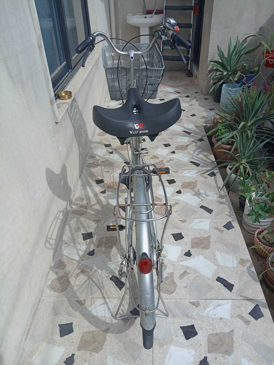 بايسكل ياباني • حجم ٢٨ • نضيف