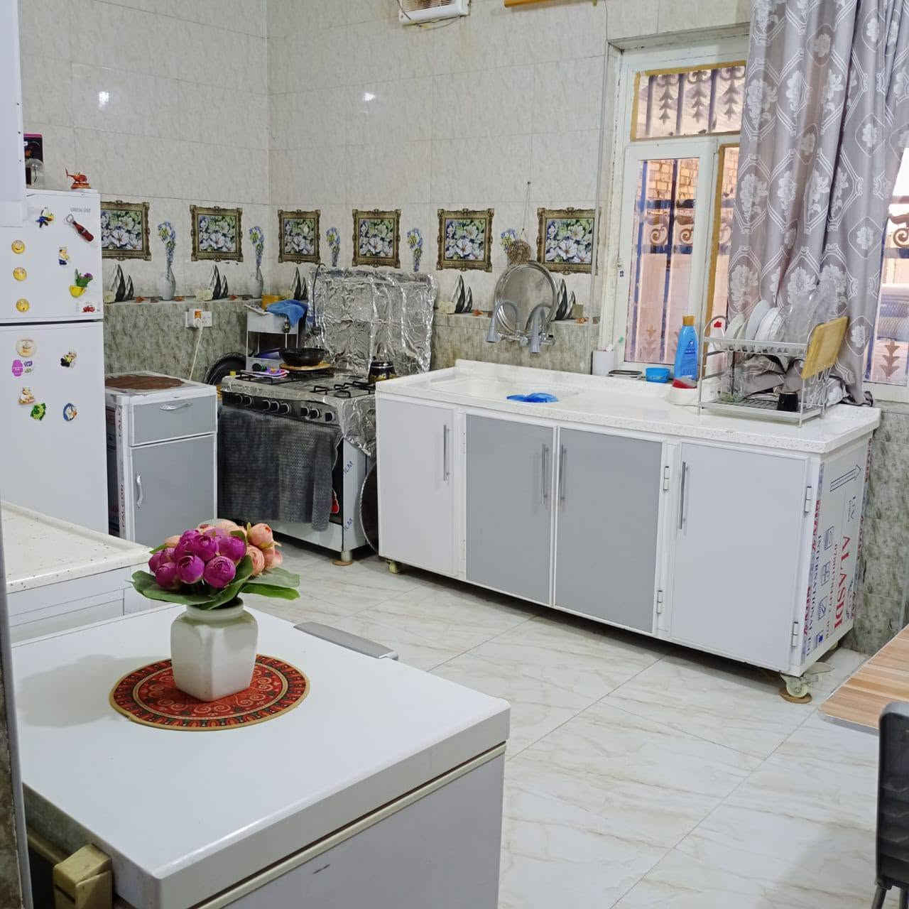 بيت للبيع طابو زراعي سند 25معامله تطويب كامله 200متر السقف عكادة تبليط من الباب للشارع العنوان تقيه3 مقابل ساحه التوديع ويرهم مراوس بيت 100م 

—————————————  لانتعامل برفع سعر العقار عن سعرة الاصلي نجمع البائع بالمشتري مباشرتا
           تـــفـــاصـــيـــل الـــدار
⚜️ غرفتين نوم
⚜️صالة 
⚜️استقبال
⚜️مطبخ 
⚜️مجاميع صحية 
⚜️كراج سيارة حديقه
ــــــــــــــــــــــــــــــــــــــــــــــــ
​——————————————-
#متابعة_الصفحة
#لـــمـــن يـــرغـــب فـــي عـــرض عـــقـــاره لـــلـــبـــيـــع او الايجار  يـــرجـــى الــتــواصــل مــعــنــا ع خاص

———————————————————للاستفسار مراجعه مكتب المدينه التقيه3 الفرع المقابل لمعمل غاز الديوانيه او الاتصال
 *********** واتساب
***********
‏
