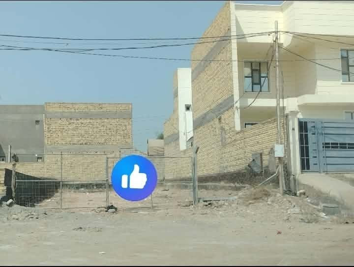 عرصة ٣٠٠م • ١٠×٣٠ • التقيه شارع الروان
