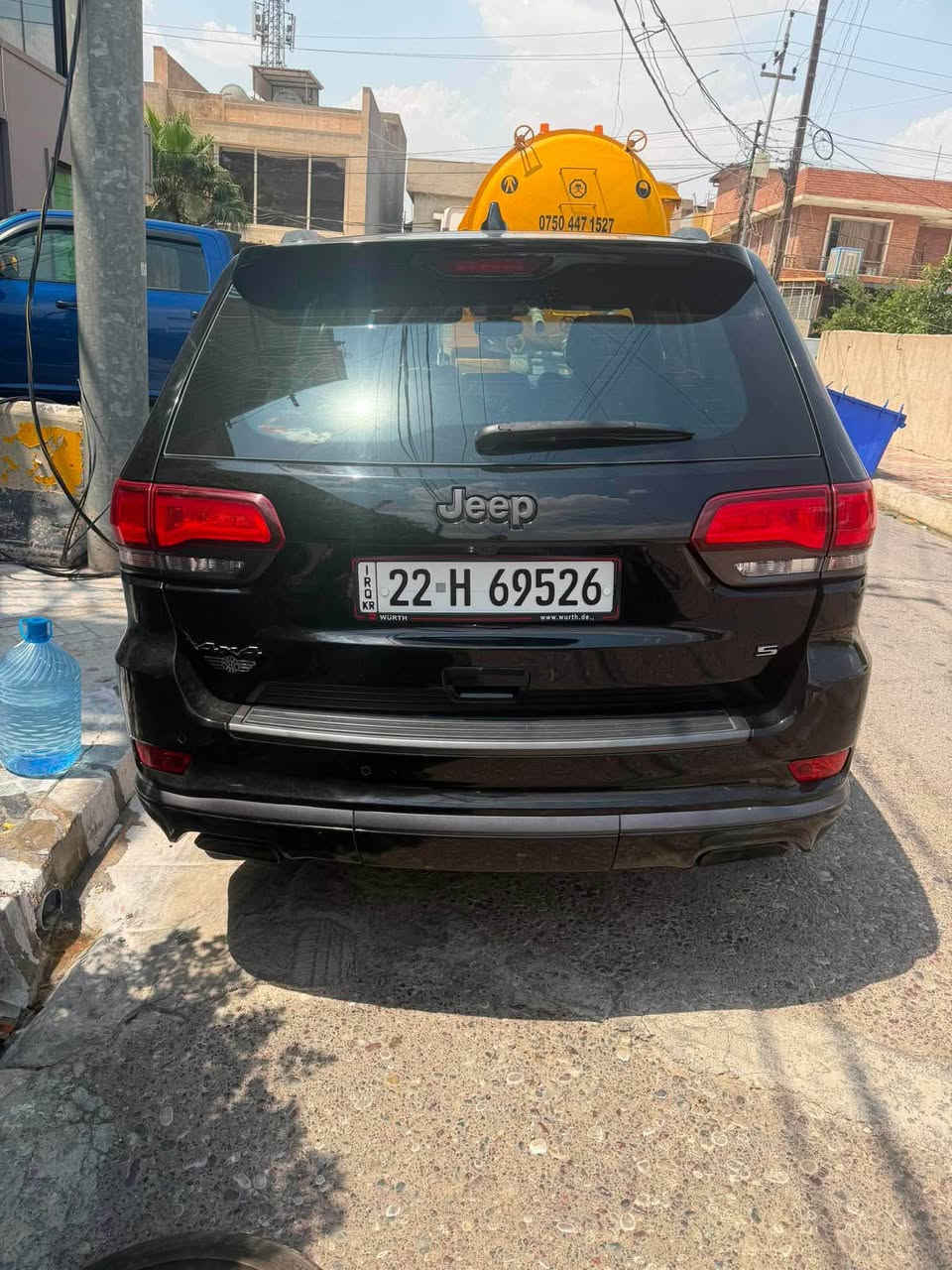 جيب كراند شيروكي لمتد S .

الموديل : 2020 . (خليجي) . 
المحرك : V6.  3.6L .
العداد : 47 الف مايل 

السعر : 29,000 دولار

بيع او مراوس مع سيارات ارقام شمالي فقط
 
◾المواصفات :
▪️ رادار . 
▪️ نظام وقوف السيارة الذكي. (AUTO PARK)
▪️ تحذير الخروج عن المسار .  
▪️ نقطة عمياء .
▪️دفع رباعي 4x4 . 
▪️ فرش المقاعد من الجلد . 
▪️صفي المقاعد الأمامية كهربائية .
▪️ذاكرة لحفظ وضعيات الجلوس . 
▪️صفي المقاعد الأمامية مع تدفئة . 
▪️ ويل قياس 20 انج .
▪️مقود السائق كهربائي . 
▪️تدفئة ستيرن . 
▪️ سقف بانوراما .
▪️شاشه كبيرة 8.4 انج .
▪️نظام الملاحة (GPS) . 
▪️نظام خاص للطرق الوعرة . 
▪️ مصابيح امامية زنون . 
▪️ المصابيح الأمامية مع LED لايت . 
▪️كشافات ضباب بروجكتر زنون . 
▪️تشغيل عن بعد .
▪️صندوق كهربائي .
▪️ حساسات أمامية . 
▪️ حساسات خلفية .
▪️كاميرا خلفية .
▪️بخاخ ماء لتنظيف المصابيح الامامية .
▪️مرايا متحسسه للضوء العالي . 
▪️مرايا جانبية قابلة للطي . 
▪️ بلوتوث تلفون . 
▪️محدد سرعة . 
▪️ نظام تشغيل واطفاء اوتماتيكي للمحرك للتوفير من صرف الوقود . ( Auto Start System ) .
▪️نظام بريك اوتماتيكي ( Auto Break System ) .

الموقع : اربيل 

للاتصال او استفسار على 
*********** واتساب 
*********** عادي
