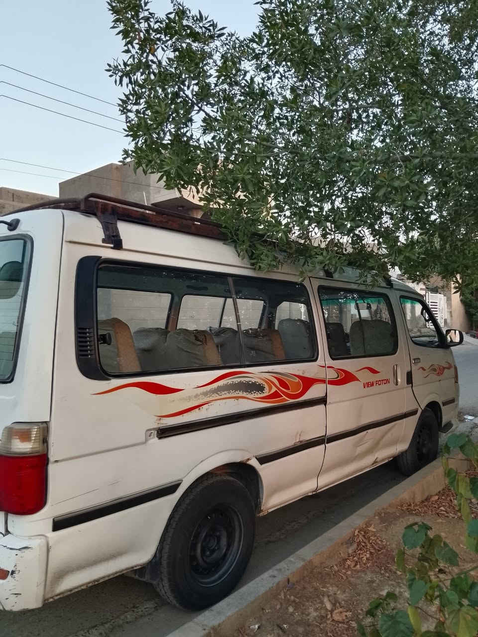 السلام عليكم فتون ٢٠١٧ سيارة جاهزة بيها طخات بسيطة بدون أي ضربة وصبغ مكفولة من الضربة والصبغ اني مكلف بل نشر ما متواجد على فيس هذا رقم صاحب السيارة ‏‪***********‬‏
السعر ٨٥ بيها مجال
