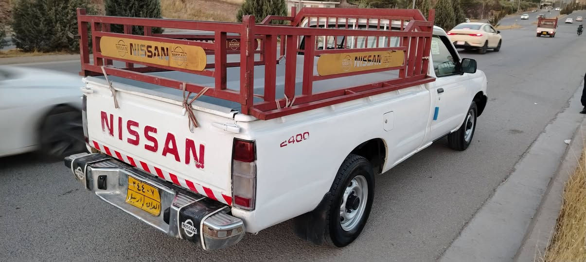 بەناوی خوای گەورە نیسان بۆفرۆشتن مۆدێل 2002تەبریدوپاوەر یەک چەمەلەخی بۆیاخە بێلێدران پێشوشانوسەقفی هیچی پێوەنیە 4تایەی لۆکی دلوبی بۆبەسراوە سەیارەکەماڵی دۆستە ***********لەسلێیمانیم  سەنەوی تا2026ژینگەی دراوە تازە بەسەرچوە شربازهير, السليمانية
