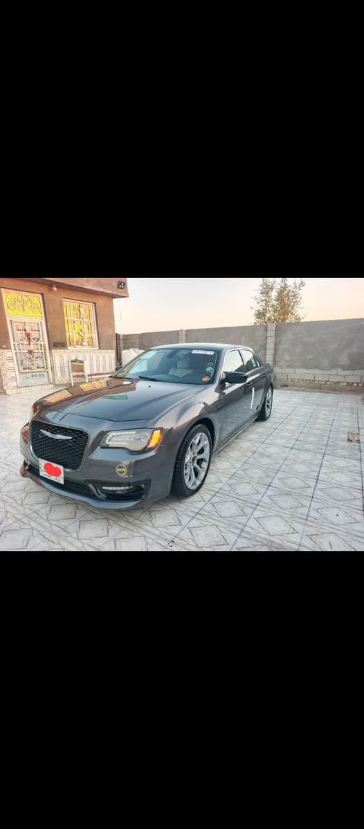 اوباما موديل 2016 معلايه 2020 رقم ذي قار حره تحويل ثاني يوم سنويه مجدده 28 معامله كامله وارد امريكي ضربته بنيد وجاملغ فقط وبيه صبغ داير الجاملغ الخلفي فقط والباقي كفاله عامه مكينه 6 سلندر 3600 مكينه وكير وحداديه وتبريد وتخم تايرات كله مكفول سياره جاهزه مال جناي بمعنه الكلمه مواصفات تحكم ستيرن شاره بل مرايه شاشه كبيره كامره دسك خلفي وأمامي ويل كب 20 مثبت سرعه رادارات شفتات منظومه زنون بصمه ابواب بصمه جنطه بصمه تشغيل/ تشغيل عن بعد فول ماعده الفتحه سياره استخدام شخصي من الدوام ال البيت فقط مكان سياره ناصريه سعر 137 بيه مجال قليل رقم ‏‪***********   وترهم مراوس حسب القناعه
