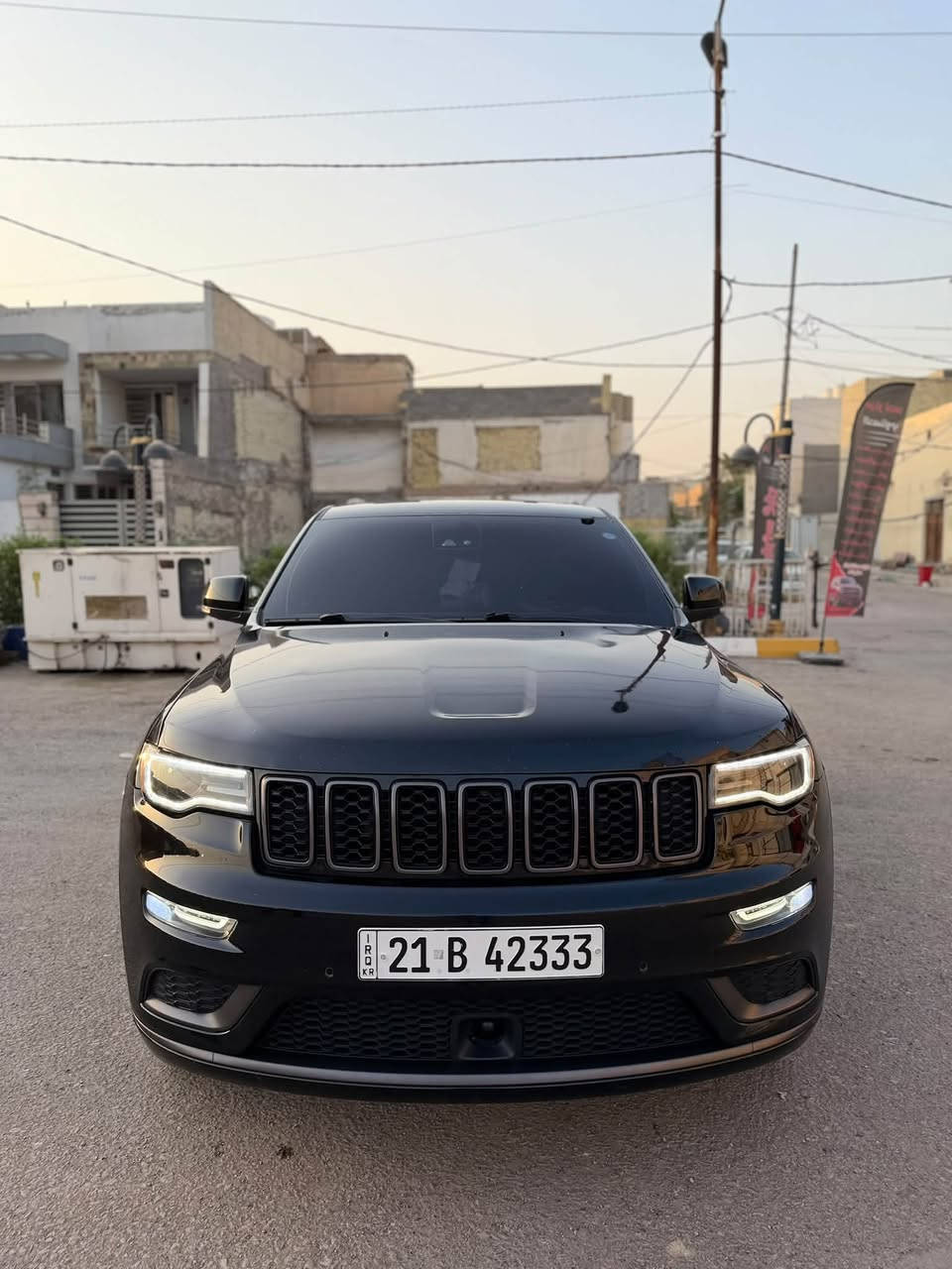 سلام عليكم
معروض للبيع جيب كراند شيروكي اوفرلاند اكس 2021
السياره اعلى مواصفات فول للاخير وجاهزه على اخر حبايه
حادثها موضح بالصور صبغ ٣ قطع وسونار كامل ناشره حتى كل شيء واضح يكون
فول مواصفات معروفه ميحتاج اذكرها 
ماشيه 70 الف 
رقم اربيل الجديد تحويل مباشر 
السعر 200 وماكو هيج سعر بهيج مواصفات ونظافه 
مكان السياره نجف 
***********
