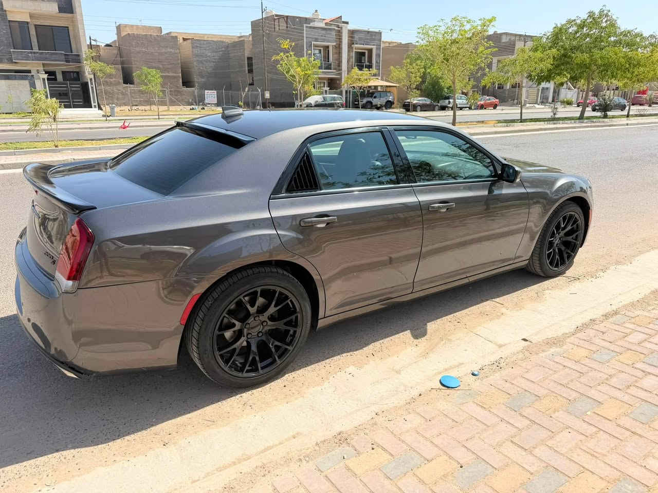 السلام عليكم 
اوباما كلايسر للبيع s300 فيلي ماشيه 80  موديل 2021  دخول جديد  فول مواصفات عدا الفتحه مواصفات sمعروفه حساس امامي خلفي  رادار جانبي نقطه عمياء كشن جلد كهرباء اشاير بالمري لايت زنون تبريد قطعتين  تشغيل عن بعد بصمه ابواب رقم بغداد جديد هزه جديده باسمي  السعر   220
العنوان بغداد حي الجهاد 
***********
***********
