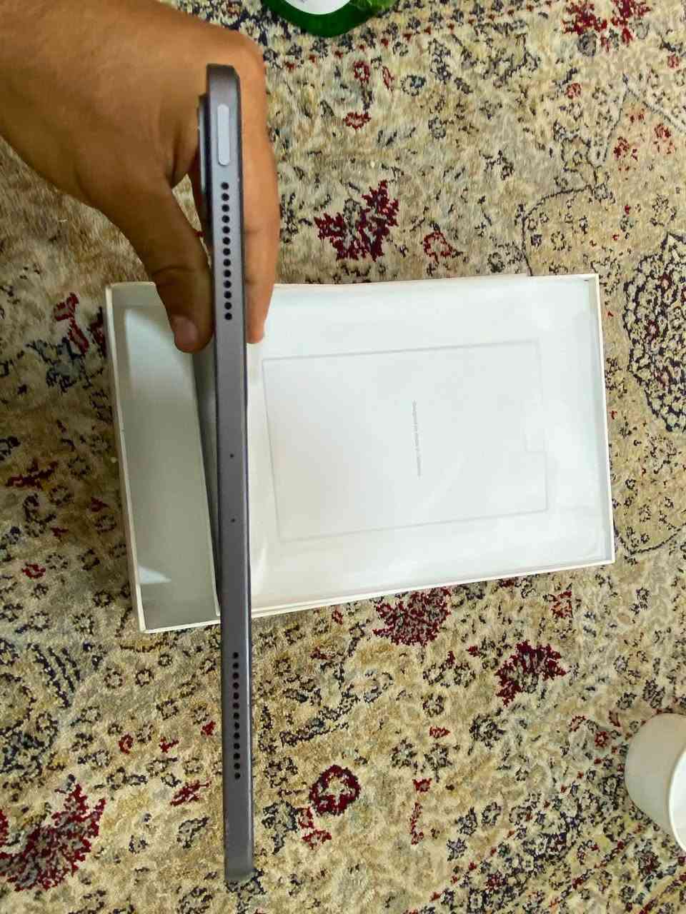 سلام عليكم كل تفاصيل الايباد بل صور بس ما عده بي فطر بل كلاس ما مبين سعر 700 وبي مجال قليل رقم تالفون واتساب ***********
