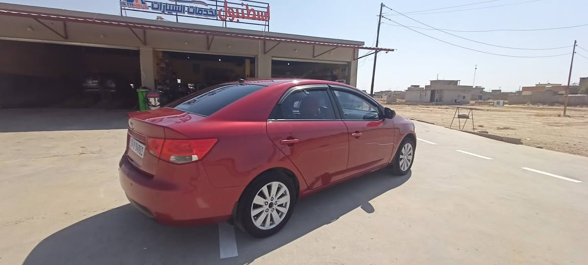 السلام عليكم للبيع كيا سيراتو موديل ١١ بدون صبغ كير محرك تبريد تحويل بشرط مكان موصل ناحية الشورة ***********
السعر88وبيه مجال
