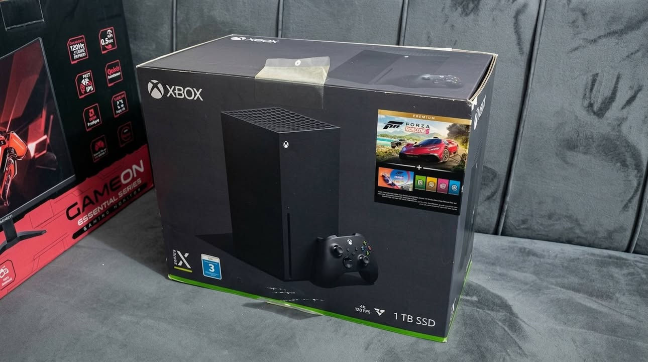 سلام عليكم 

جهاز Xbox Series نسخة فورزا + مونيتور FHD, 120hz
جويستك Gamesire g7SE 
جهاز والشاشة وجويستك جدا نظيف 
 سعر 850 شامل كل شي 
___________________________________
وعندي حساب مليان العاب بالتعليقات تفاصيله
الحساب ابيعه وجه بوجه لشراي فقط

مكاني الديوانية مركز 

للاستفسار: 

***********
***********
