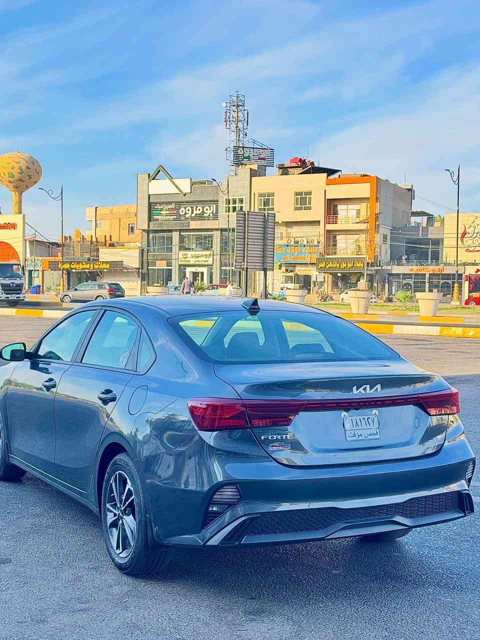 💰 السعر: 118 وبيها مجال بسيط.

سلام عليكم كيا فورتي وارد امريكي 

🛠️ السونار موجود. حادث بدون دواخل سطحي  

✨ المواصفات:

* فئة LXS نص فول.

* شاشة مع كاميرا خلفية.

* رادار أمامي وجانبي.

* كروز كنترول (مثبت سرعة).

* قيادة ذاتية.

* نظام تحديد المسار.

* ماشيه 38 كيلو

* محرك 2000 دوشش

* كاربلاي مع اندرويد اوتو 

📍 المكان: كربلاء – حي الحسين.

📞 للاستفسار: *********** كربلاء, العراق

نص مكتوب في الصور:
- BIDCARS