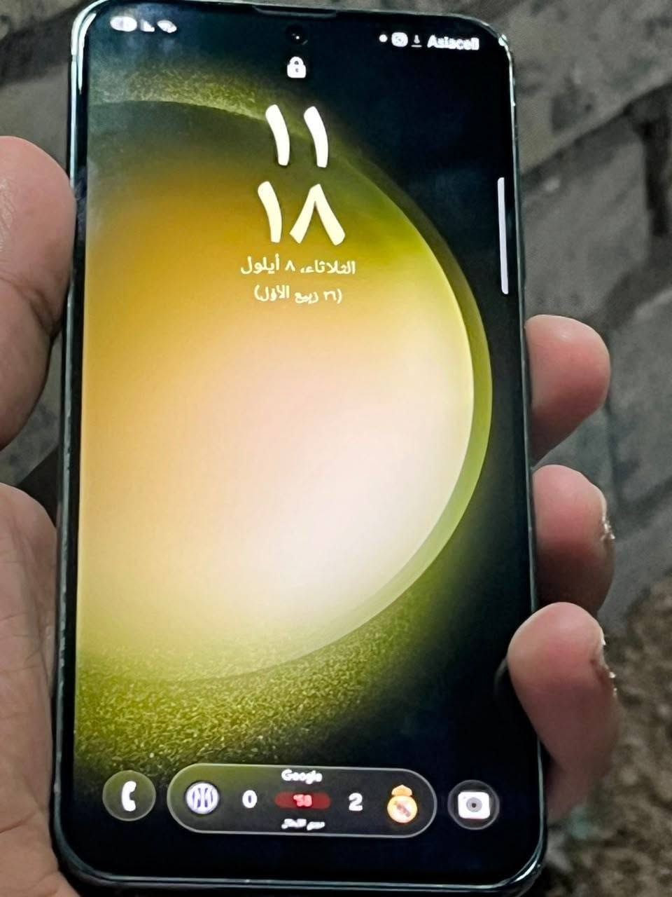السلام عليكم 
Samsung s23 5G العادي 
شرق أوسط دبل سيم كارت
128 ذاكرة
معالج snp 8 gen 2
شاشة super amoled 
120hz
نضافة 90% 
جهاز وتر بروف مكفول 
السعر 450 وبي مجال 
مكاني بغداد الزعفرانية 
***********
ملاحضة معجبك السعر اعبر المنشور رجاءاً
