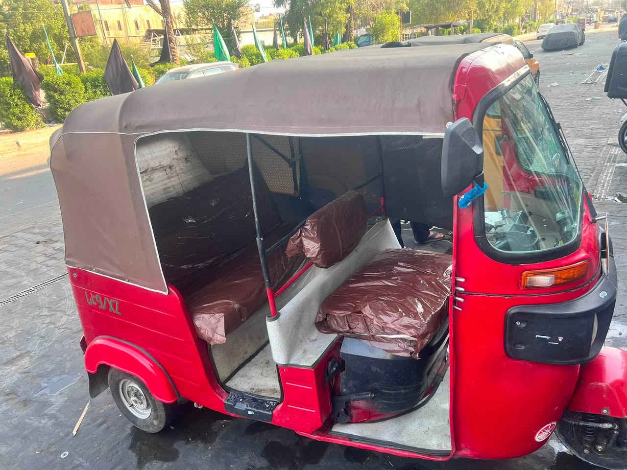 2018 للبيع رقم وسنويه شرط التحويل محرك جديد كامله مابيها نقص السعر  5700 العنوان بغداد مدينه الصدر 
***********
