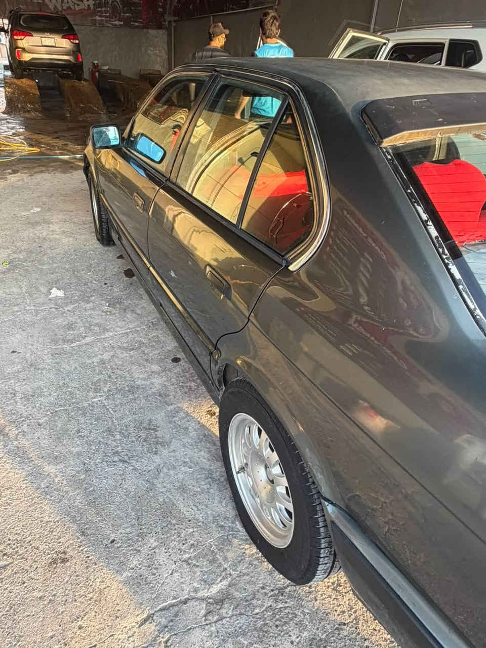 *********** بيئم 525 فول رقم بغداد بأسمنة بيهة شوية ملاحضات السعر 32 وبيها مجال حك الجية انامكلف بل نشرخابروصاحب الرقم الي بل نشر*********** حجي علاء
