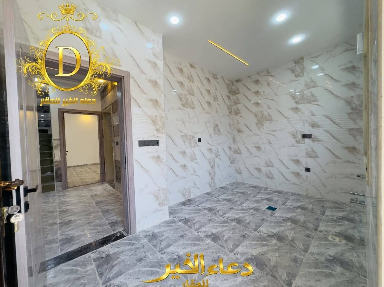 حصرياً لدئ مكتب دعاء الخير للعقار 

دار للبيع بسعر 102.مليون
في حي الملايين الاولئ  

مساحة 140.متر  واجهة 9.متر
3 غرف نوم هولين إستقبال مطبخ صحيات
خدمات كاملة - ماء كهرباء تبليط
سند زراعي نموذج 25

عقارات دعاء الخير
حي العربي الشارع العام قبل تقاطع العريان 

*********** - ***********
*********** - ***********
