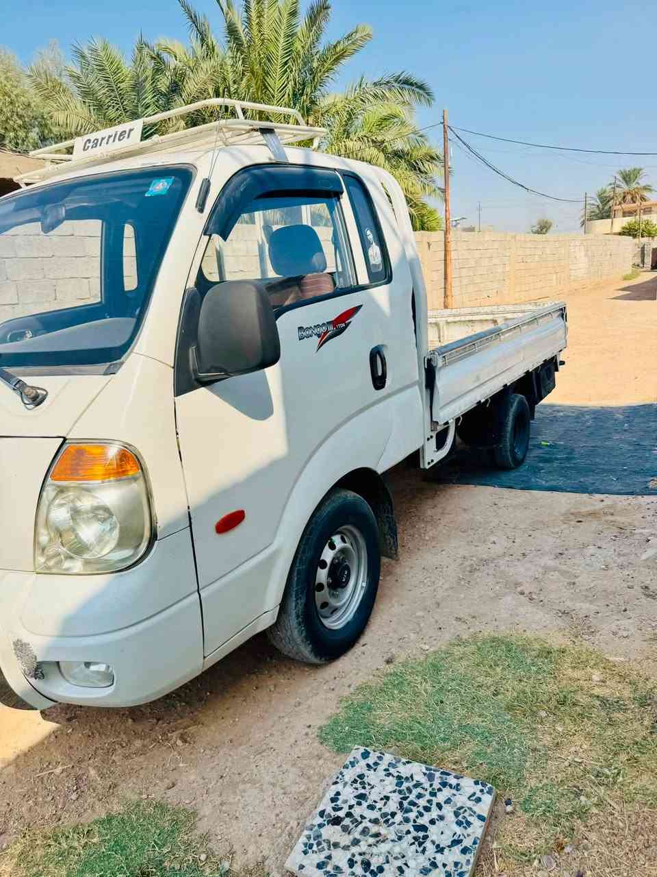 سلام عليكم كيا موديل ٨ تحويل مباشر سيارة اطرنبة محورة بم ونوزل سيارة جاهزة من كلشي بيهة الدواير صبق تبخير بكانات  ميكانيك كلة جديد المكان بغداد اتصال *********** السعر ٨٥
