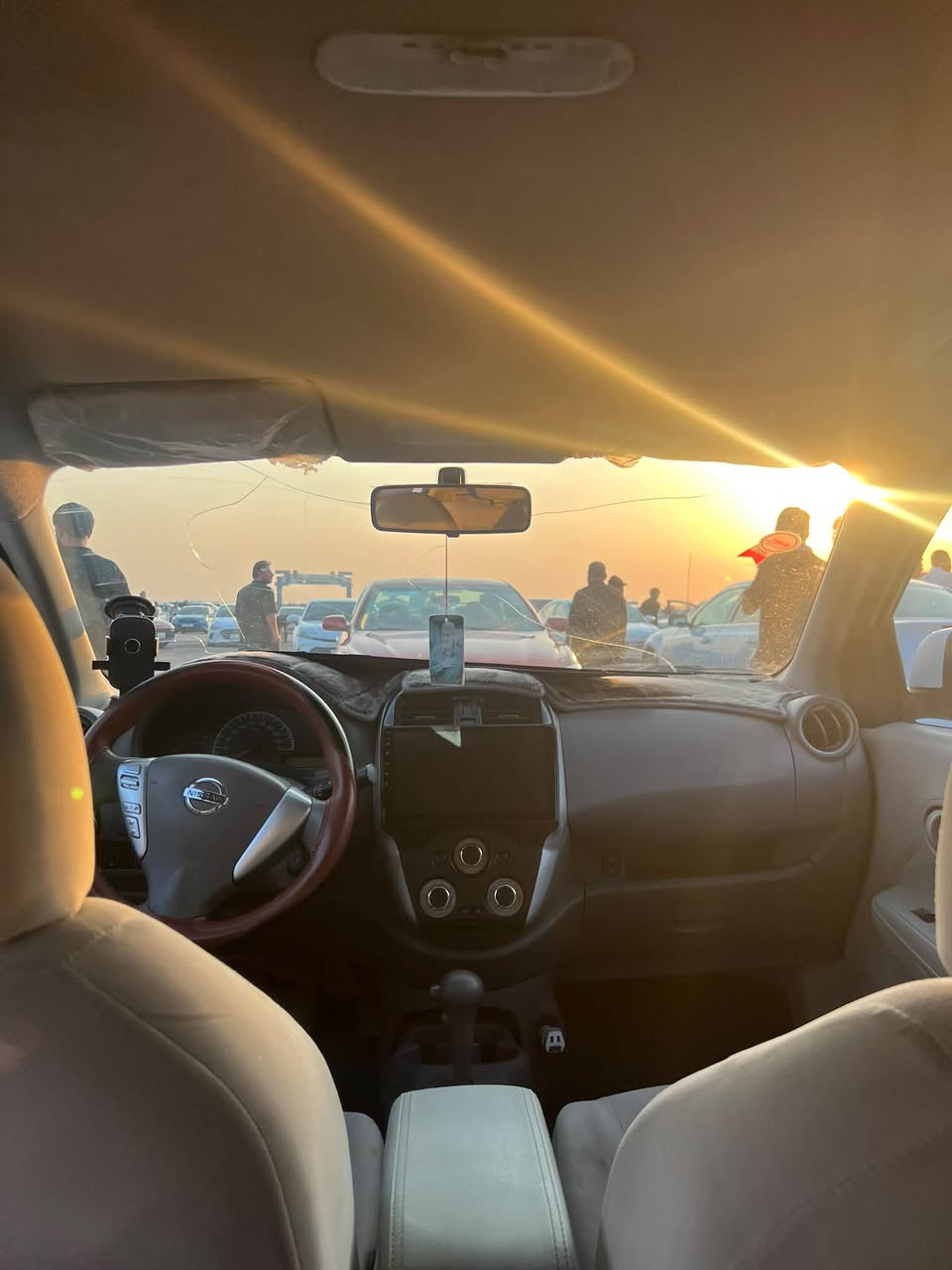 نيسان سني هندي بليته زركه
مديل 2021 
شركة مهند فاضل
بيه 3 قطع بارد 
سعر 90 ورقه 
واتساب فقط ***********
هاتف فقط ***********
